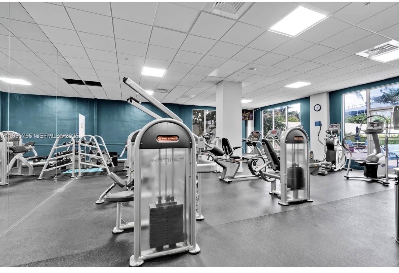 4001 S Ocean Dr # 3R