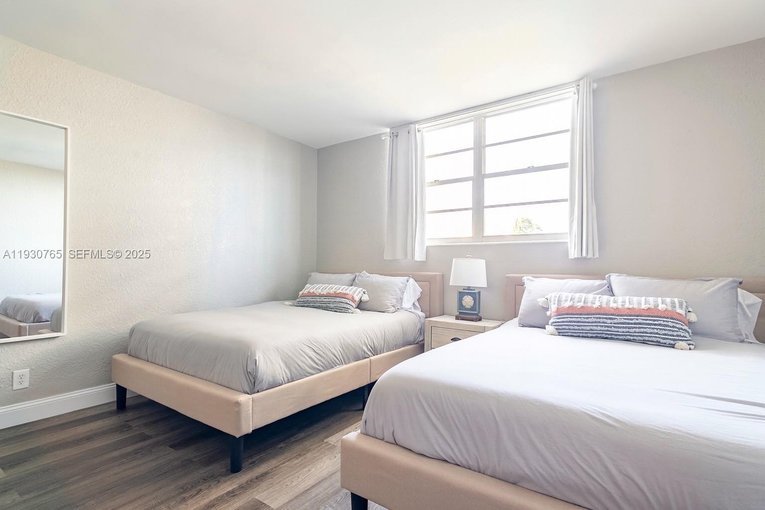 4001 S Ocean Dr # 3R