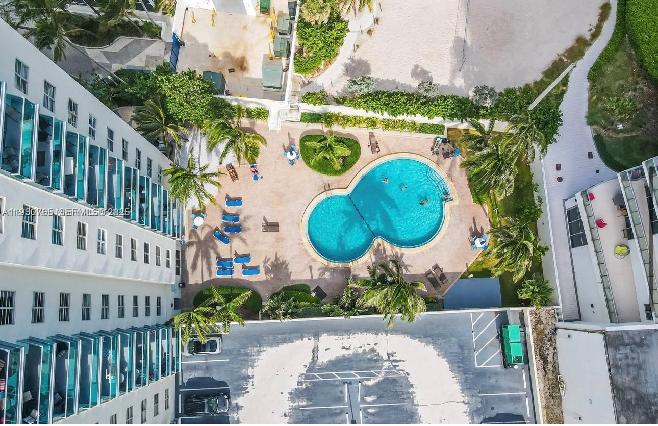 4001 S Ocean Dr # 3R