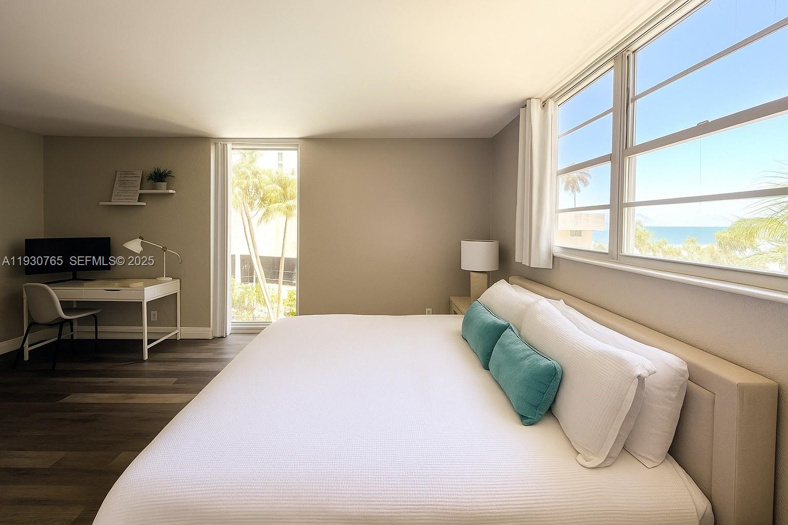 4001 S Ocean Dr # 3R