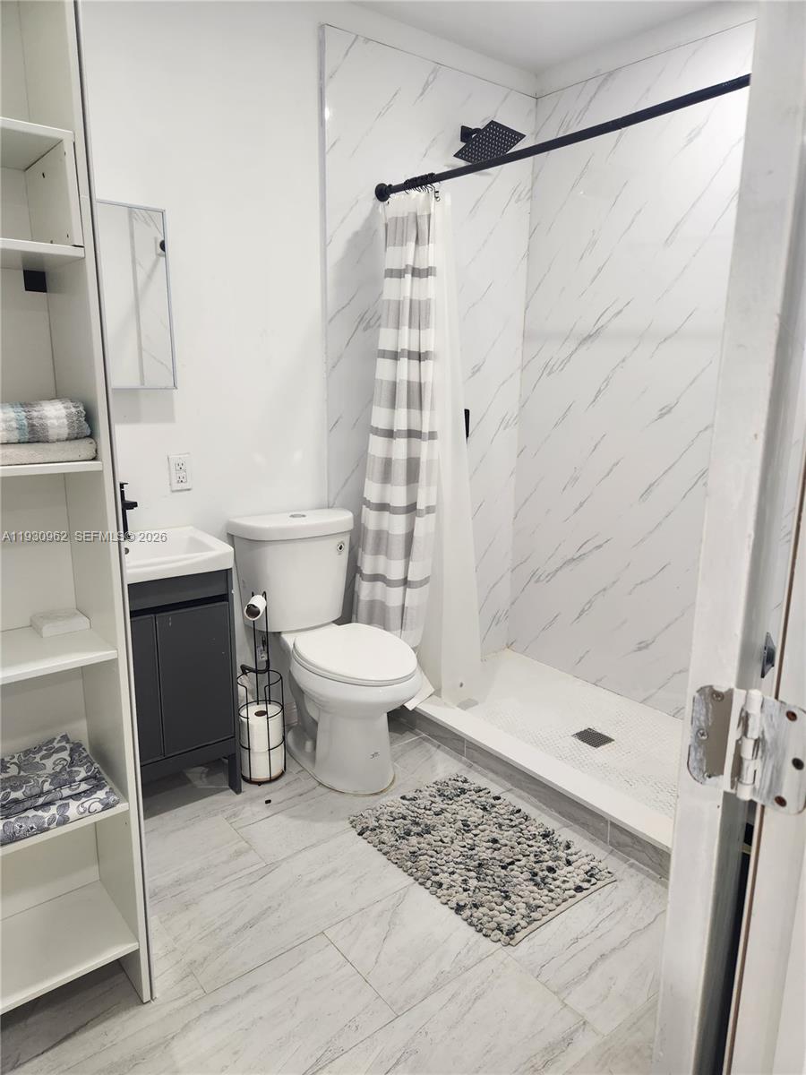 1385 NE 133rd St Unit: -