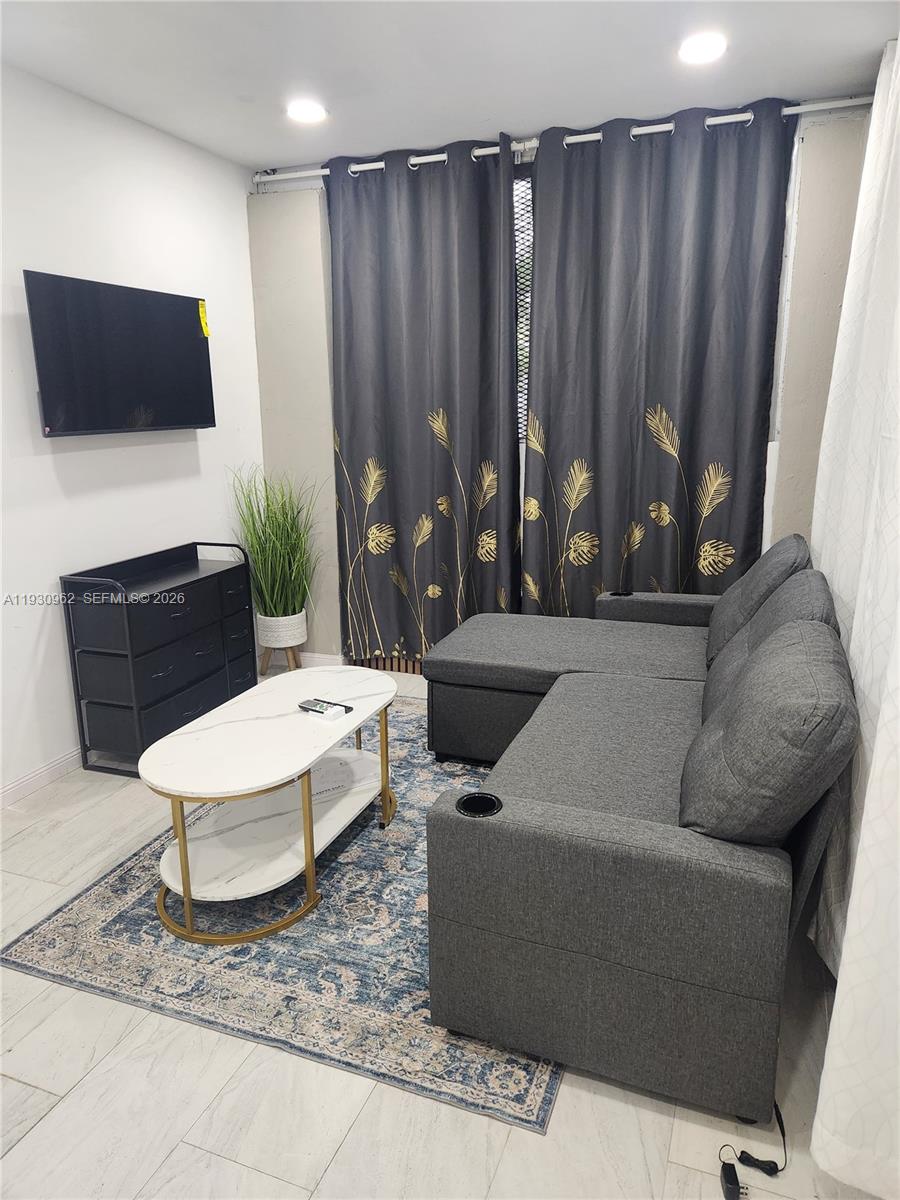 1385 NE 133rd St Unit: -