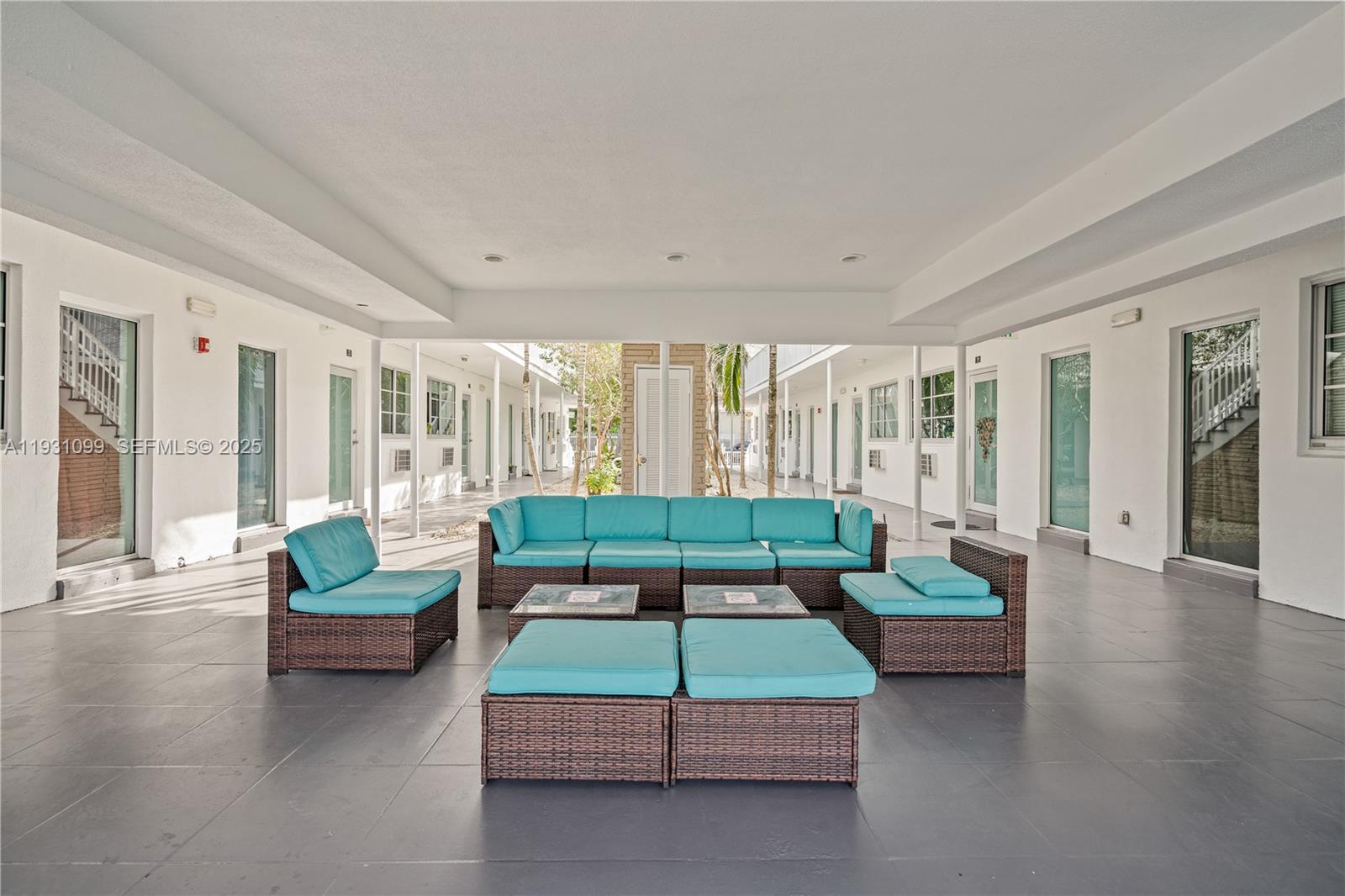 7950 Tatum Waterway Dr # N18