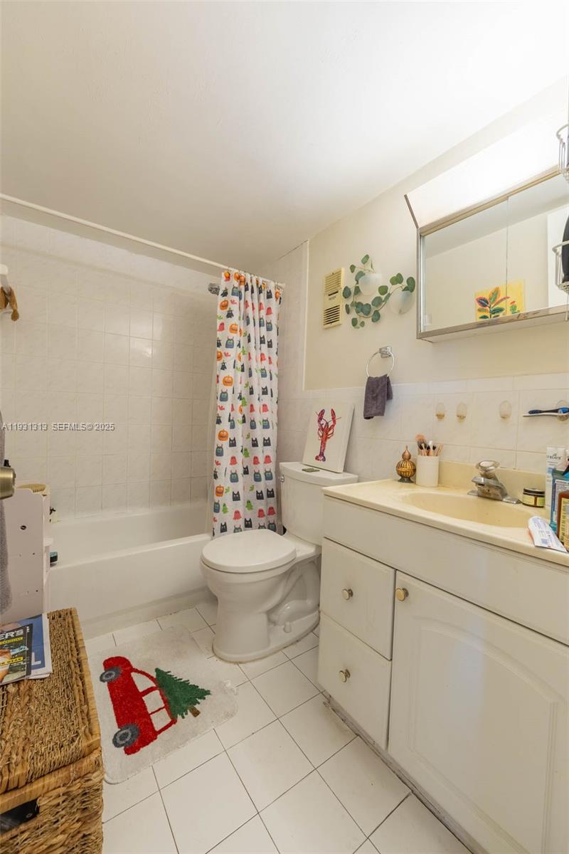 706 NW 87th Ave # 212