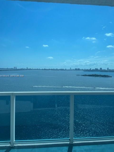 700 NE 25th St # 1504