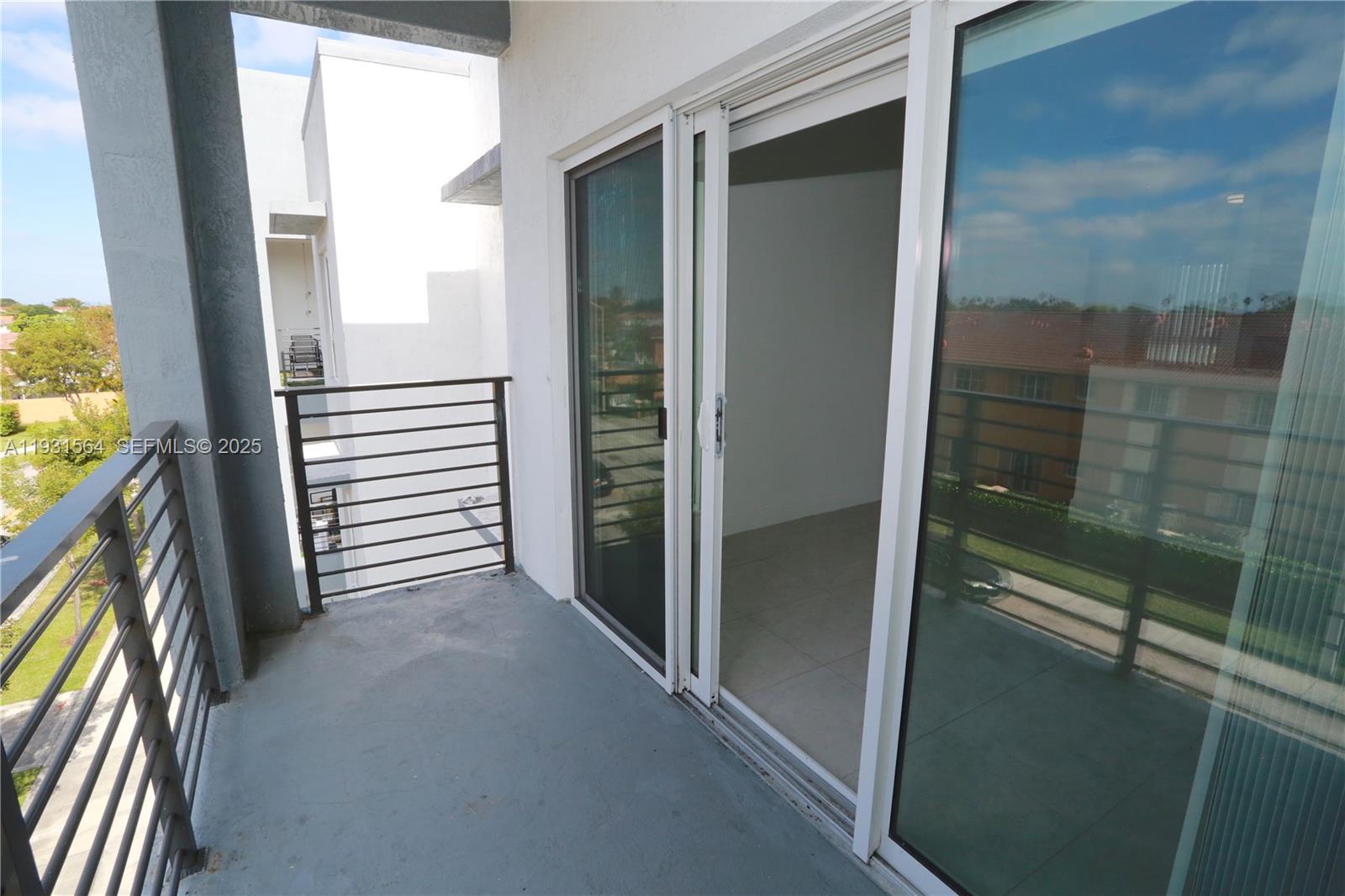 6151 NW 182nd Ln # 301