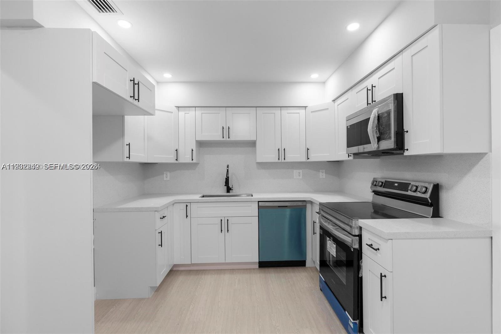 3223 SW 90th Ave # 3223