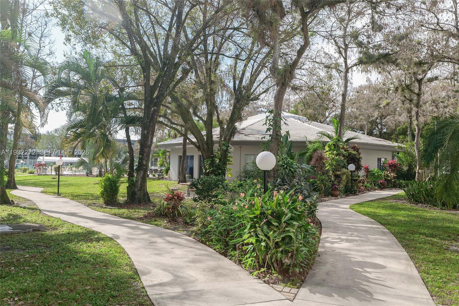 4850 NW 29th Ct # 325