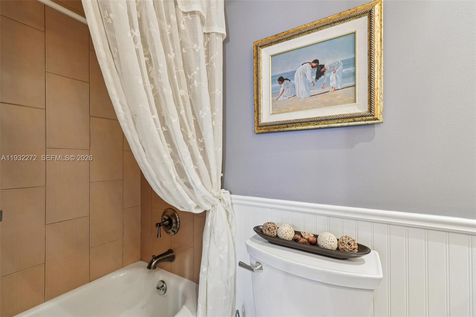 4850 NW 29th Ct # 325