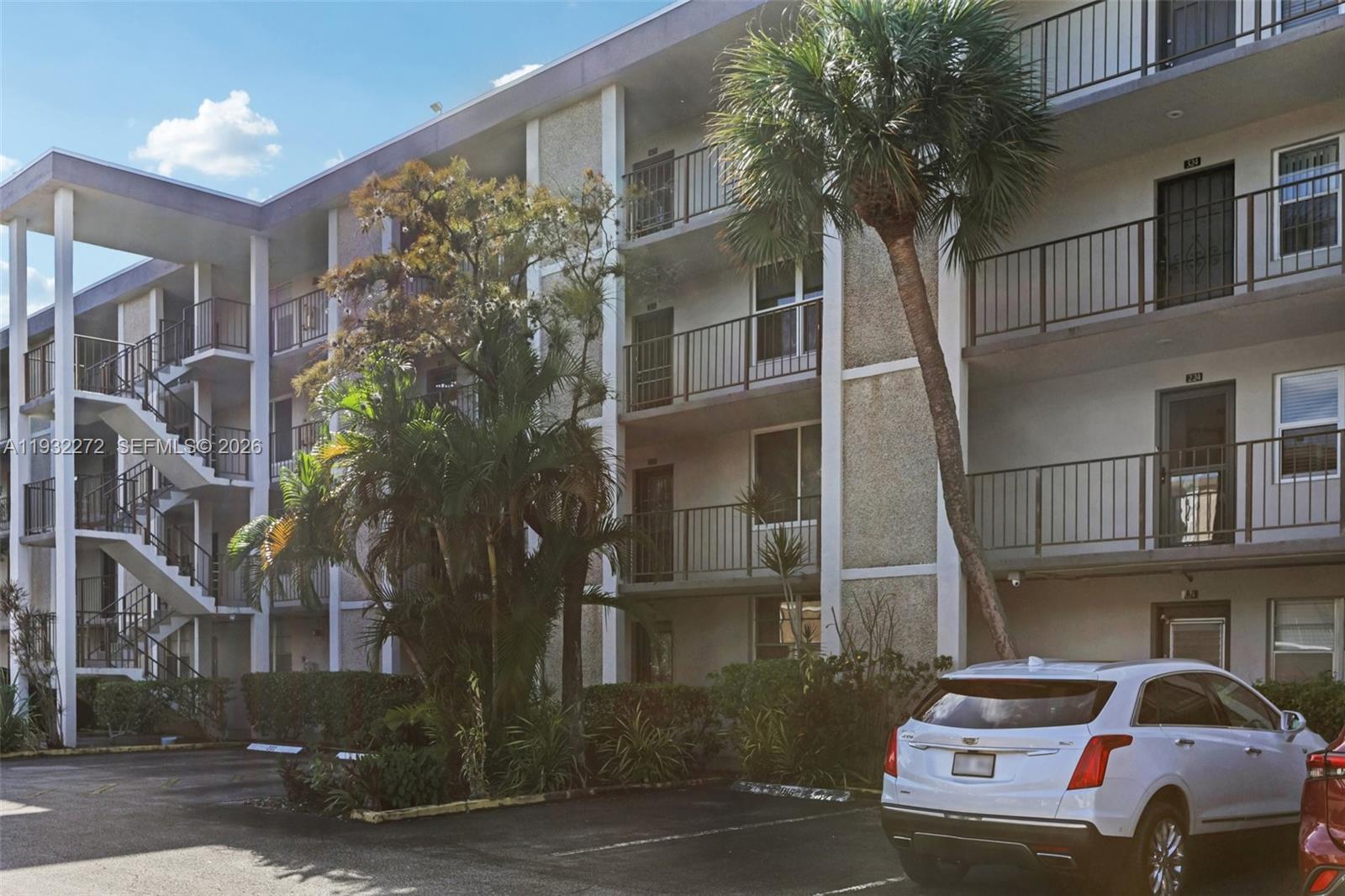 4850 NW 29th Ct # 325