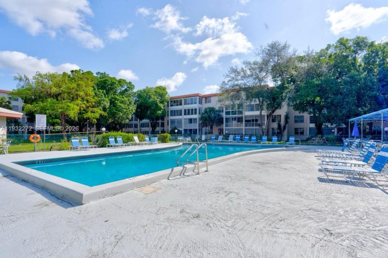 4850 NW 29th Ct # 325