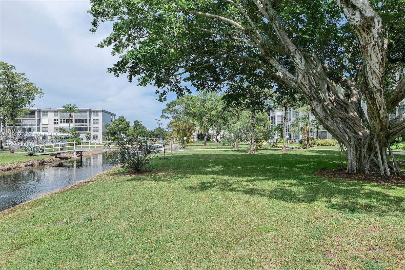 4850 NW 29th Ct # 325