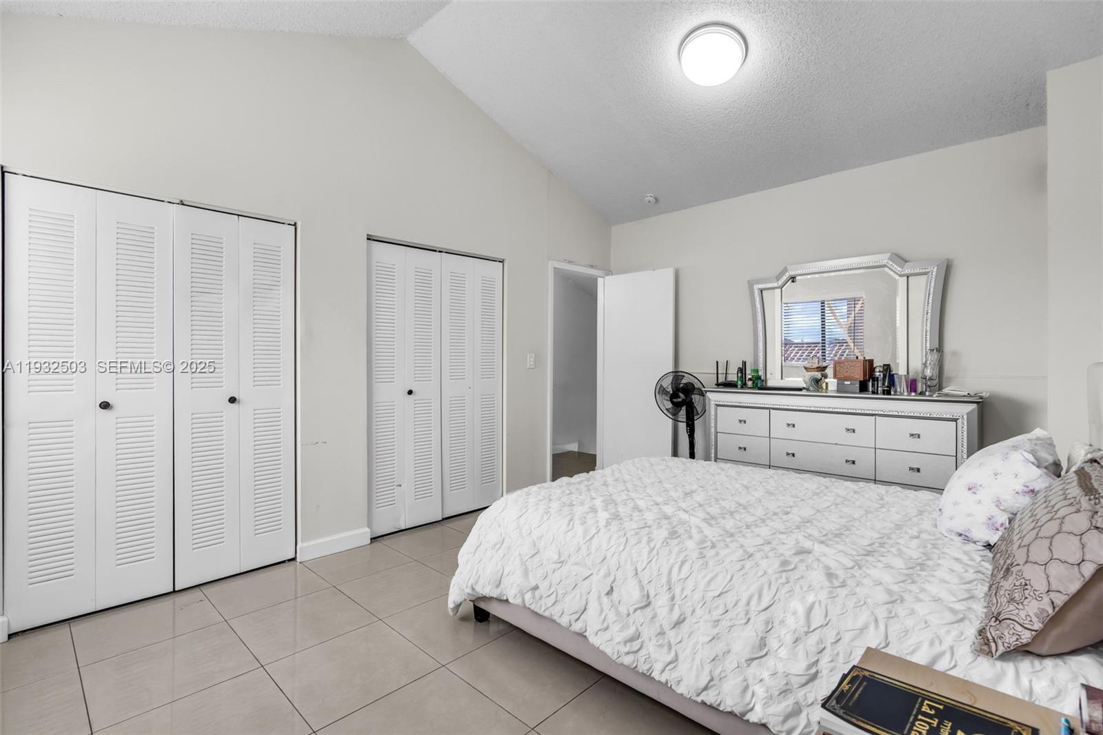 2740 W 63rd St # 206