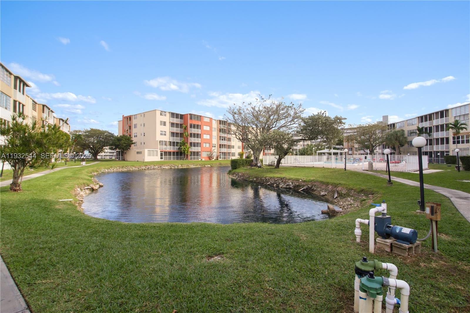 1690 NE 191st St # 1 Unit: 404-1