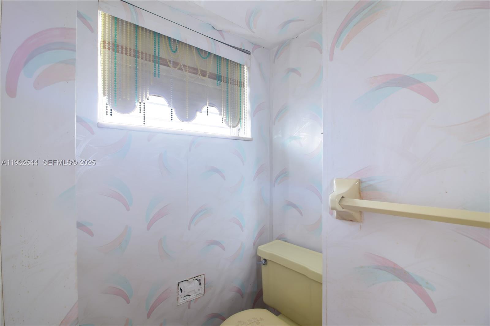 1690 NE 191st St # 1 Unit: 404-1