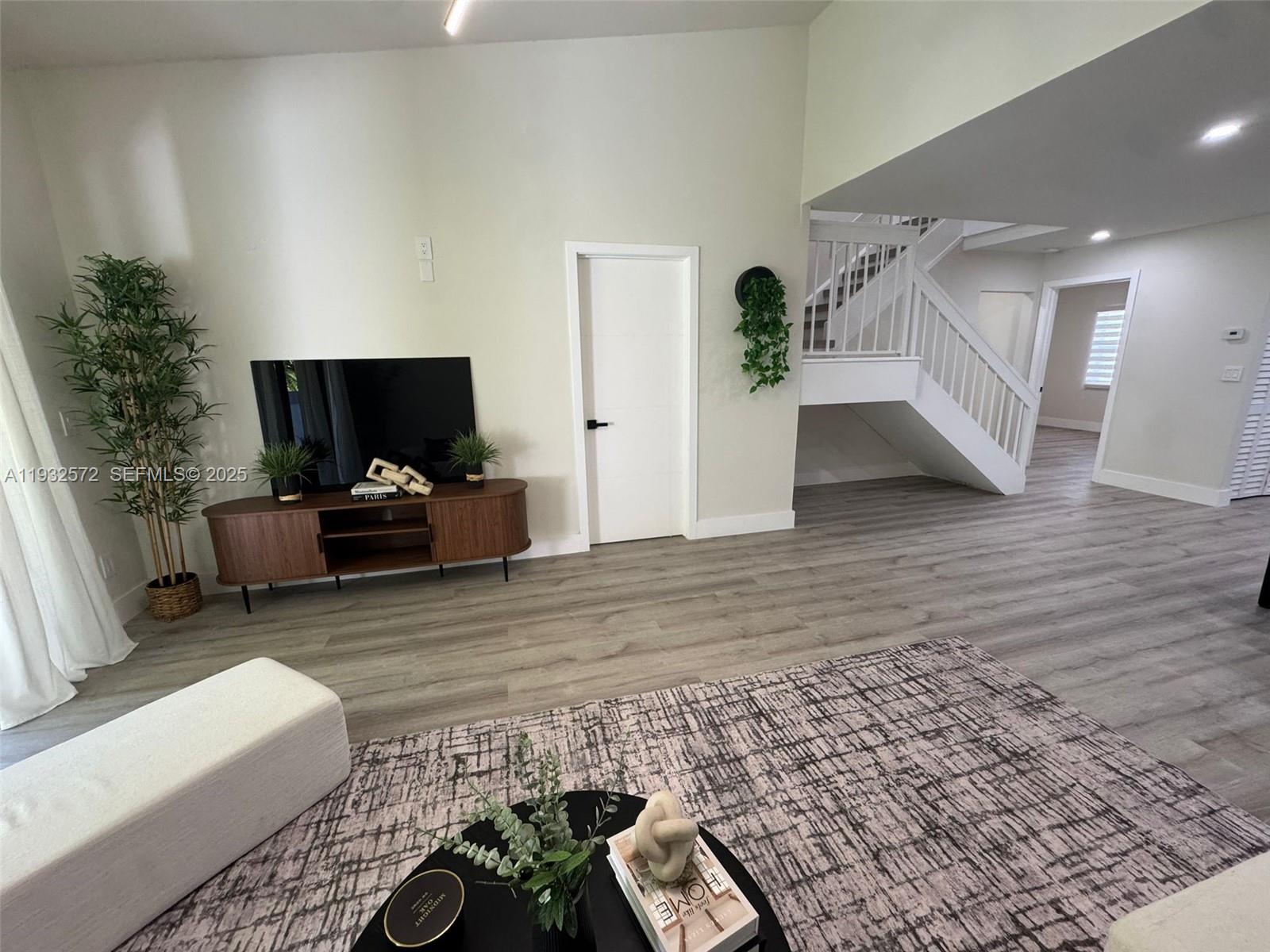 10109 NW 52nd Ter