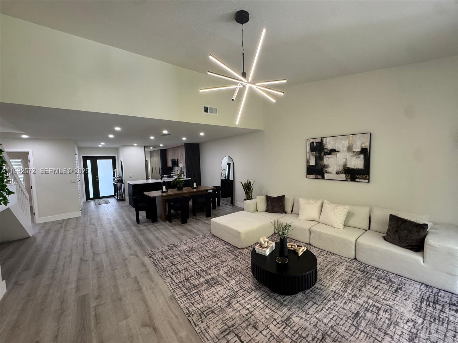 10109 NW 52nd Ter