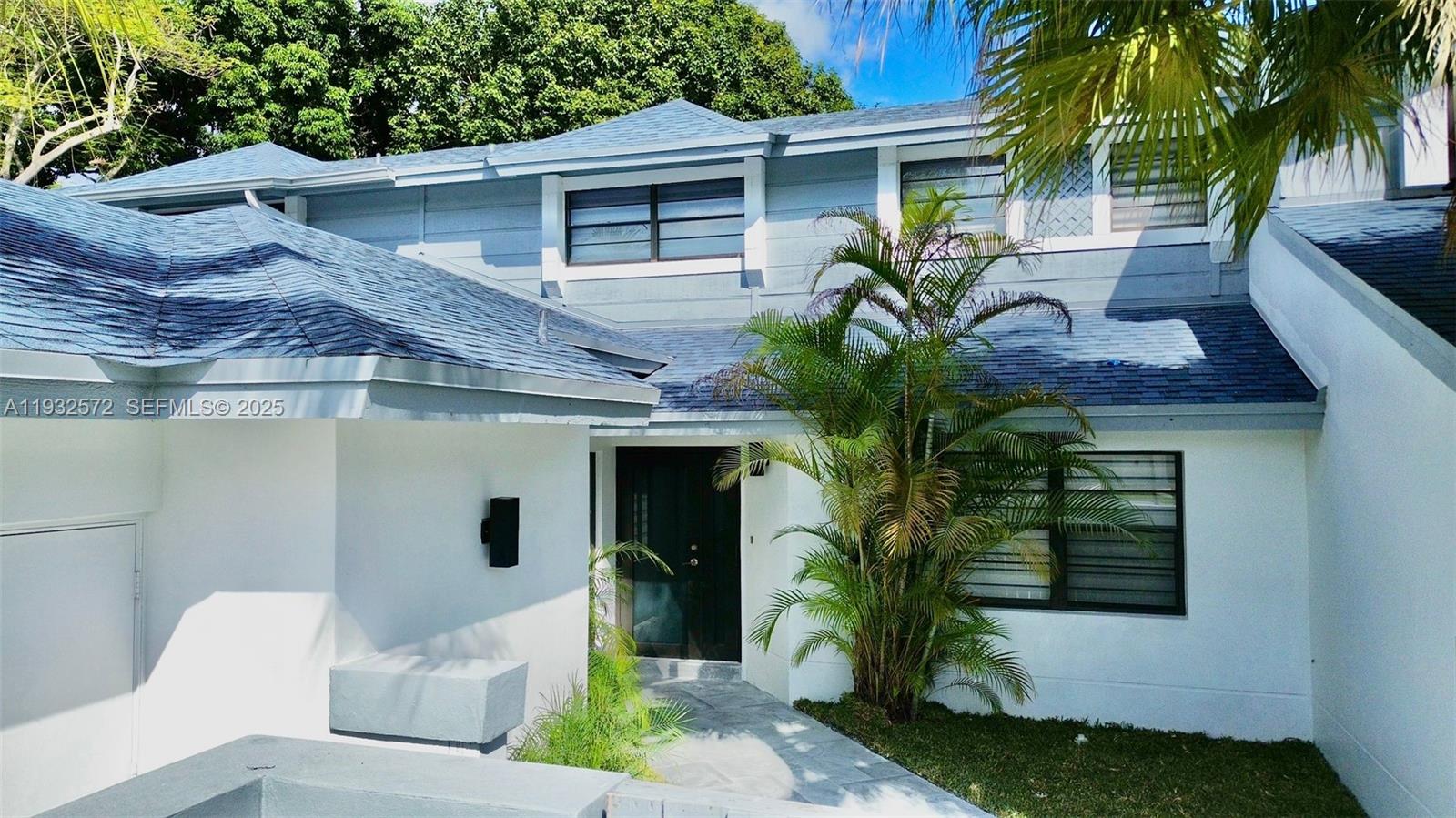 10109 NW 52nd Ter