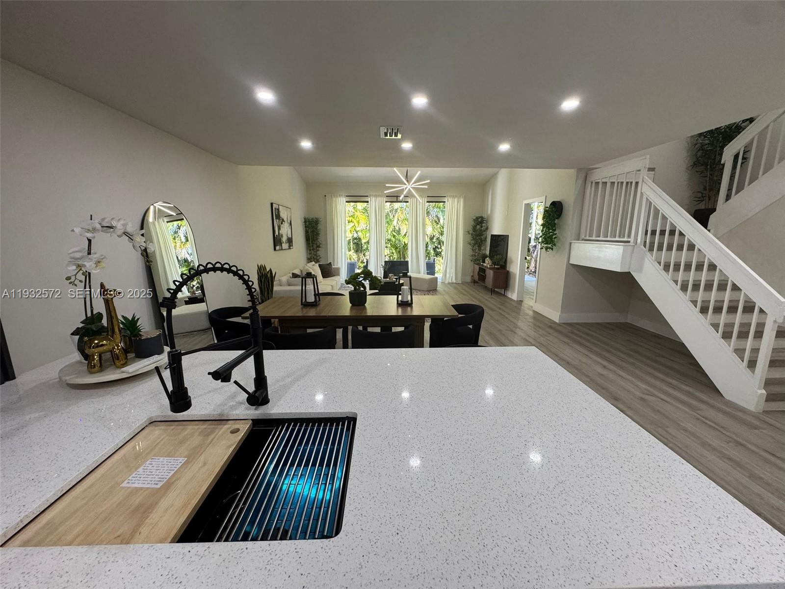 10109 NW 52nd Ter
