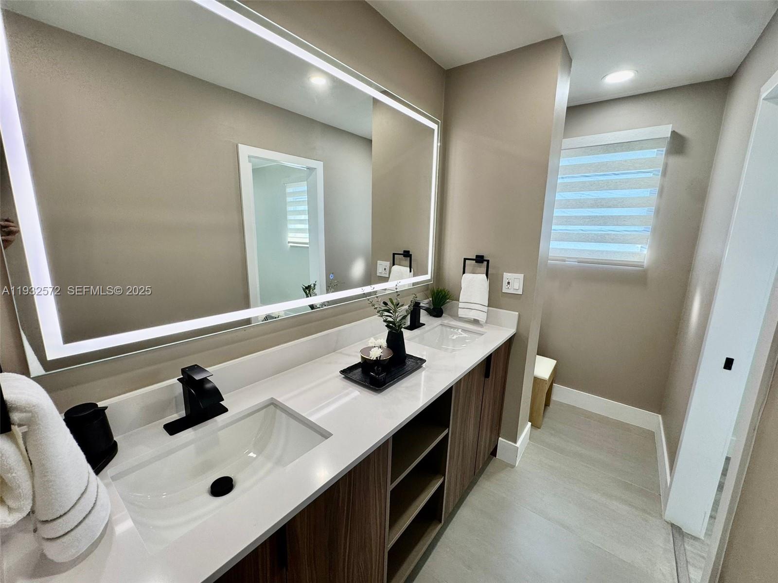 10109 NW 52nd Ter