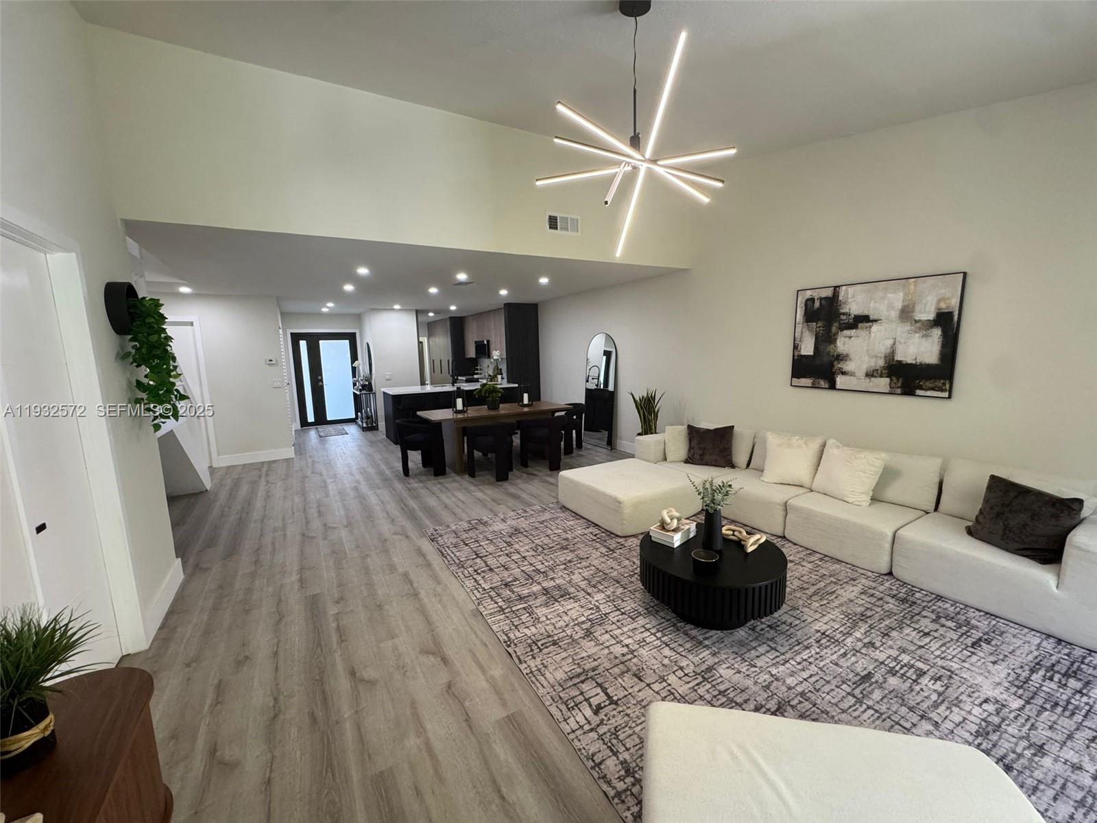 10109 NW 52nd Ter