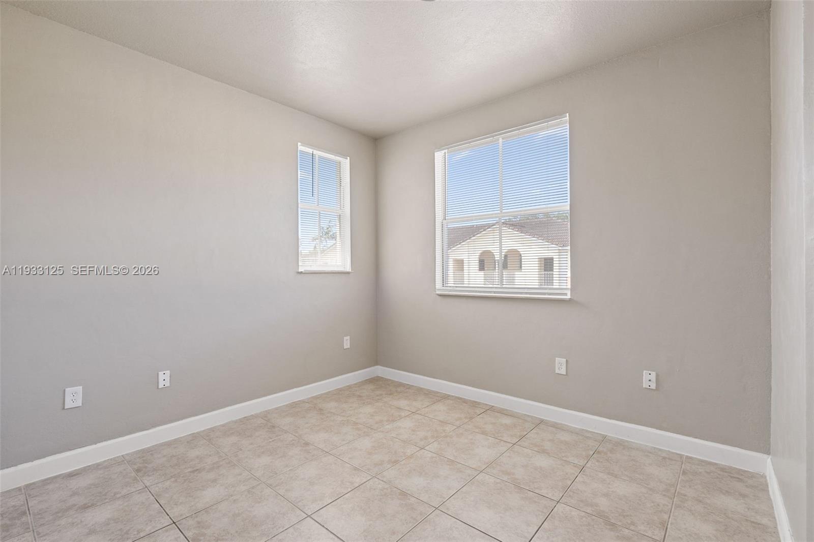 2731 SE 17th Ave # 211