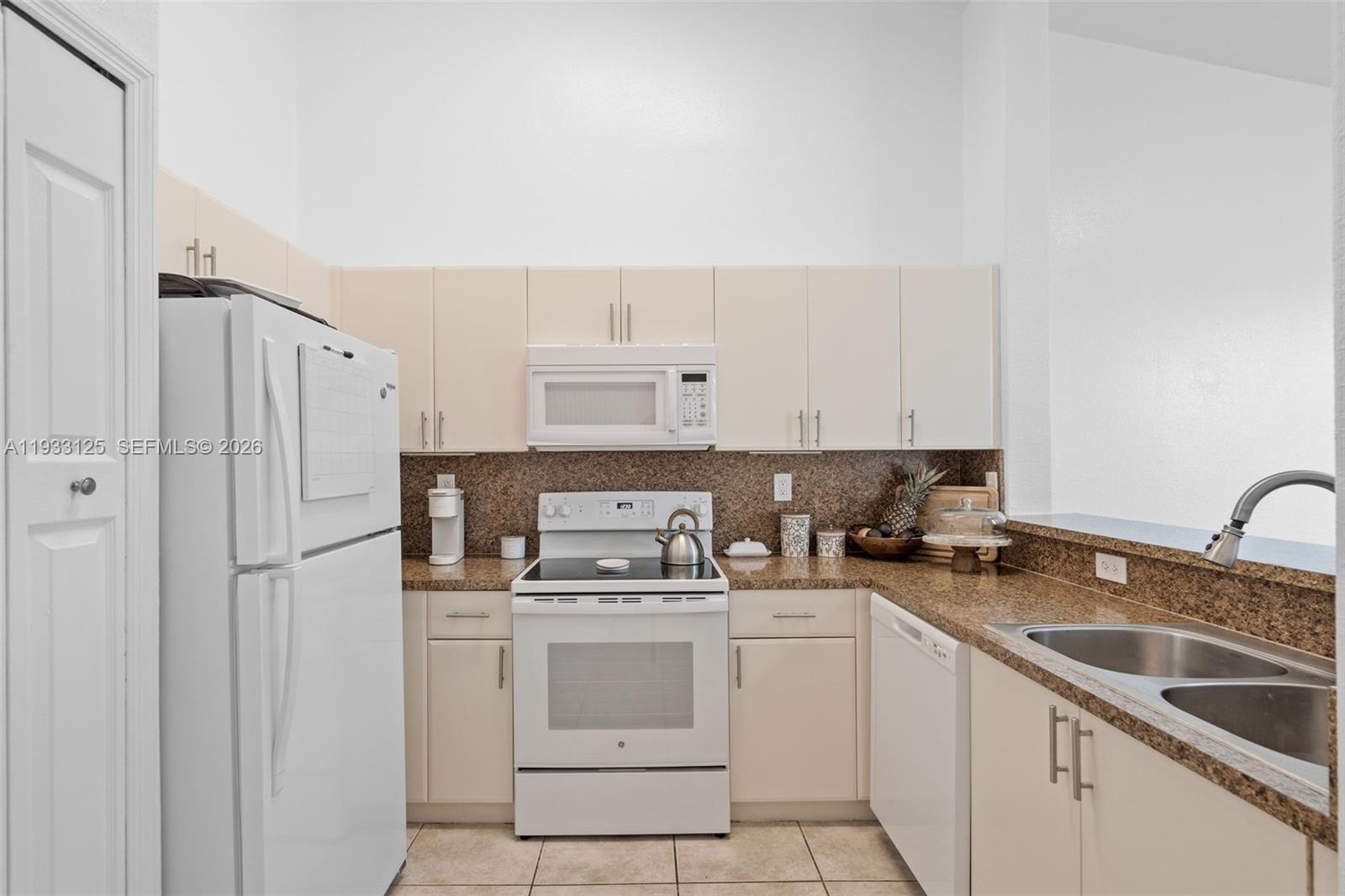 2731 SE 17th Ave # 211