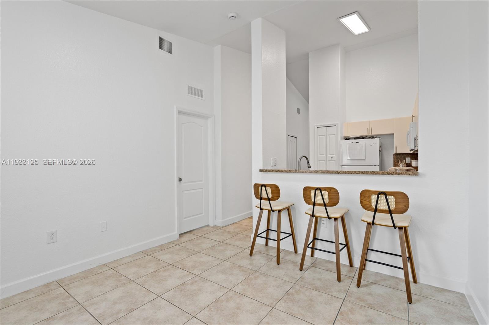 2731 SE 17th Ave # 211