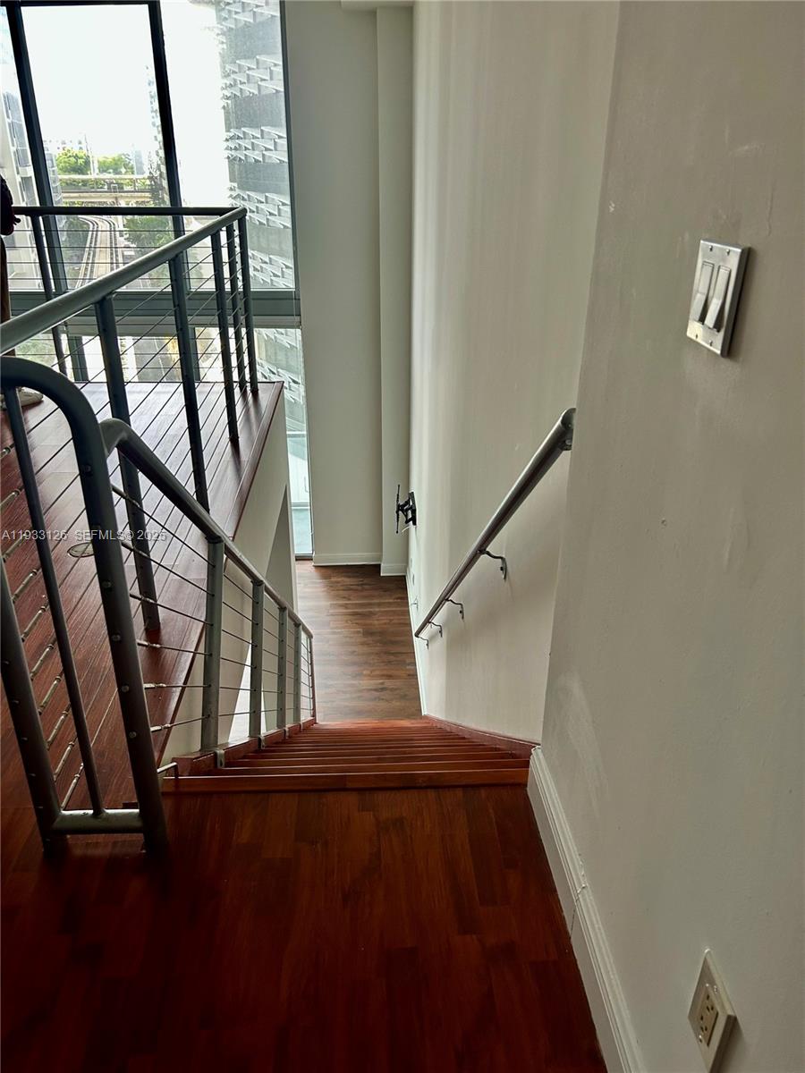 1050 Brickell Ave # 608