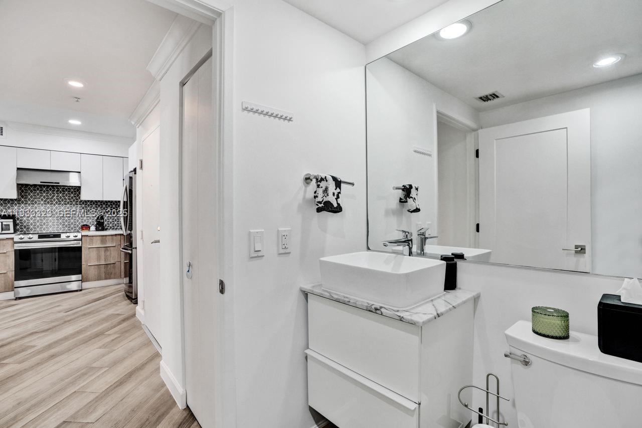 1 Century Ln # 510