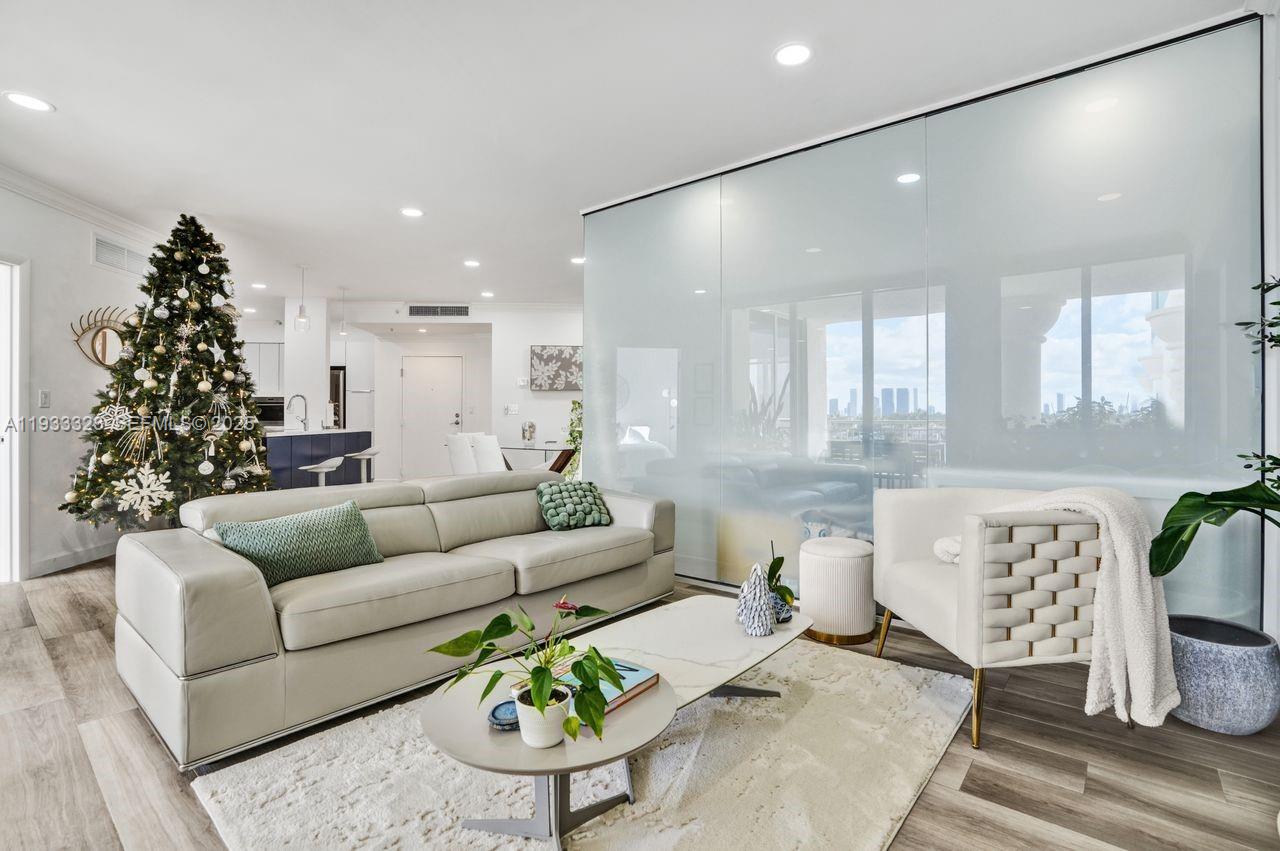 1 Century Ln # 510