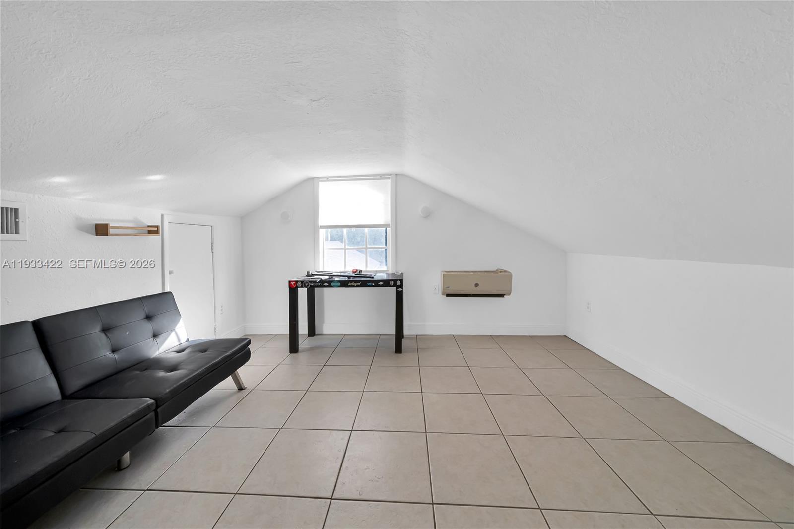 2731 SW 24th St # 2731