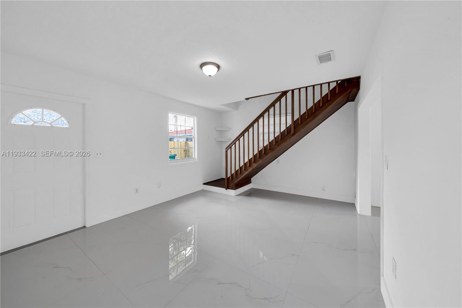 2731 SW 24th St # 2731