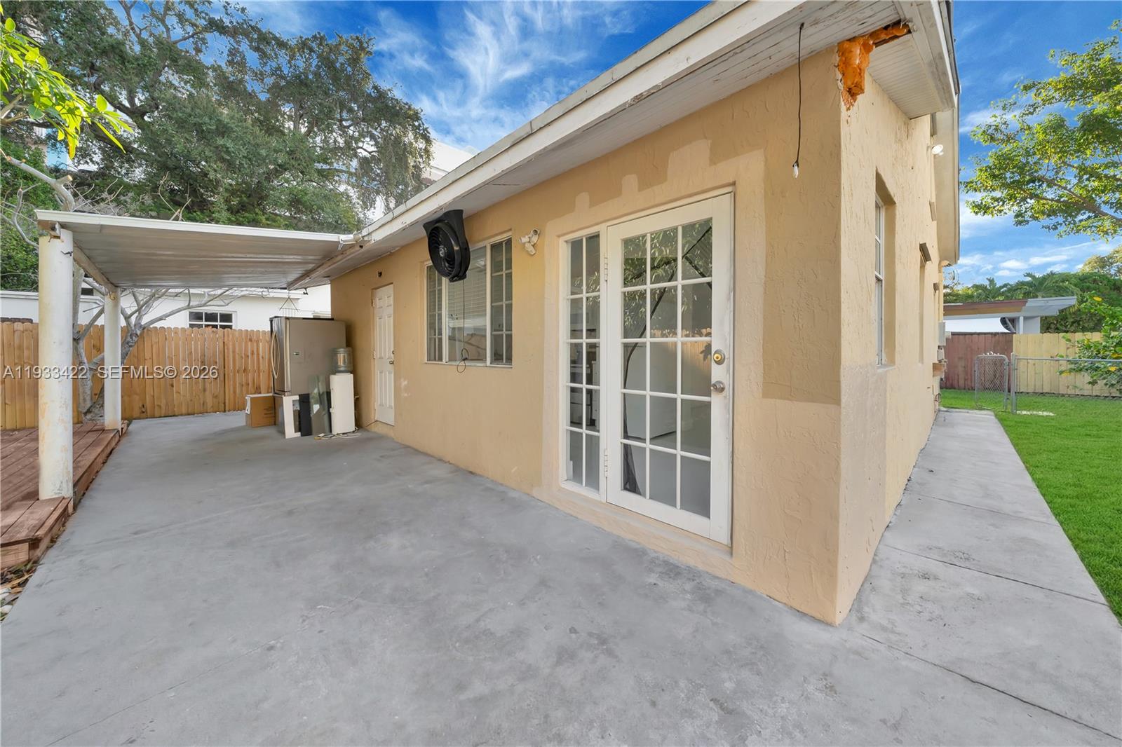 2731 SW 24th St # 2731