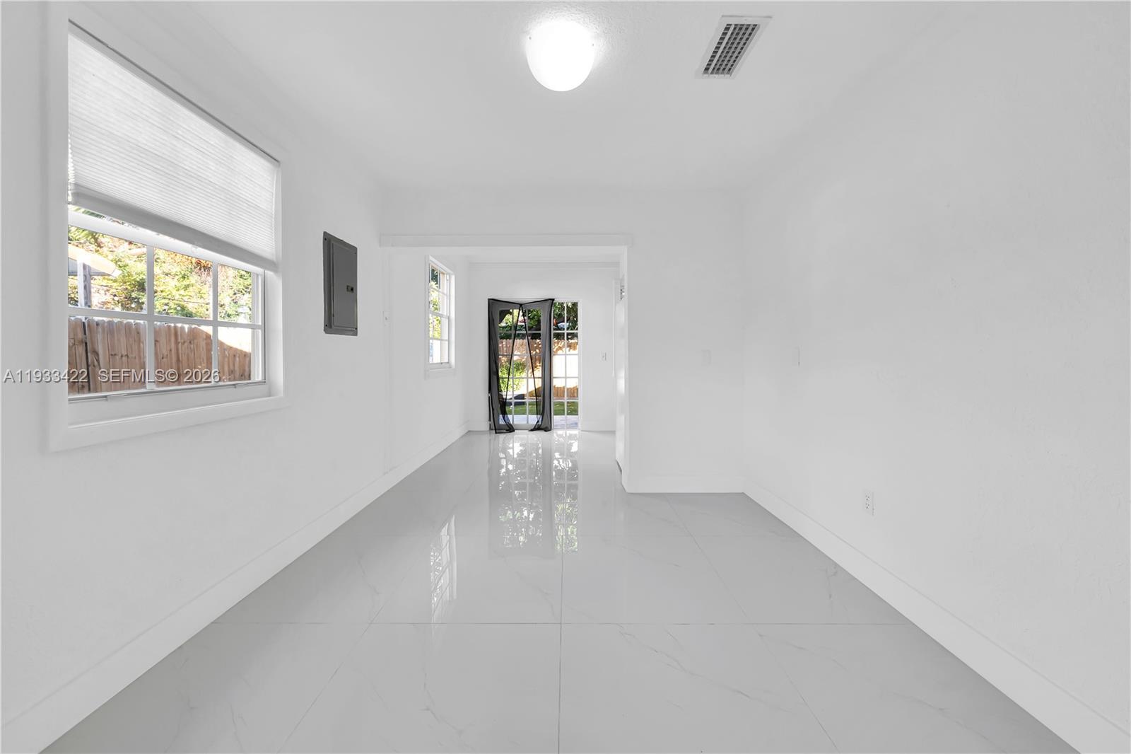 2731 SW 24th St # 2731