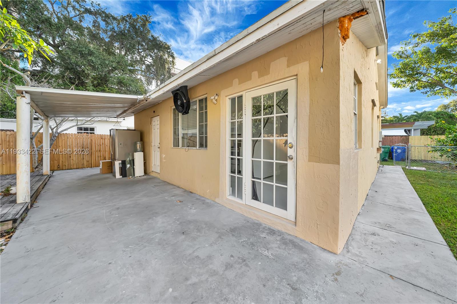 2731 SW 24th St # 2731