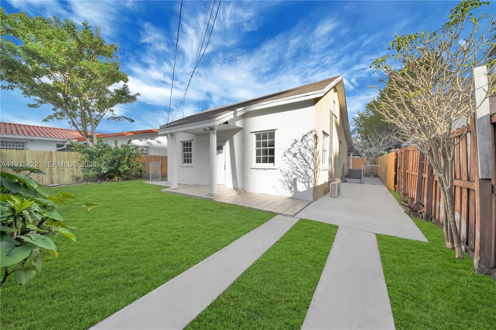 2731 SW 24th St # 2731