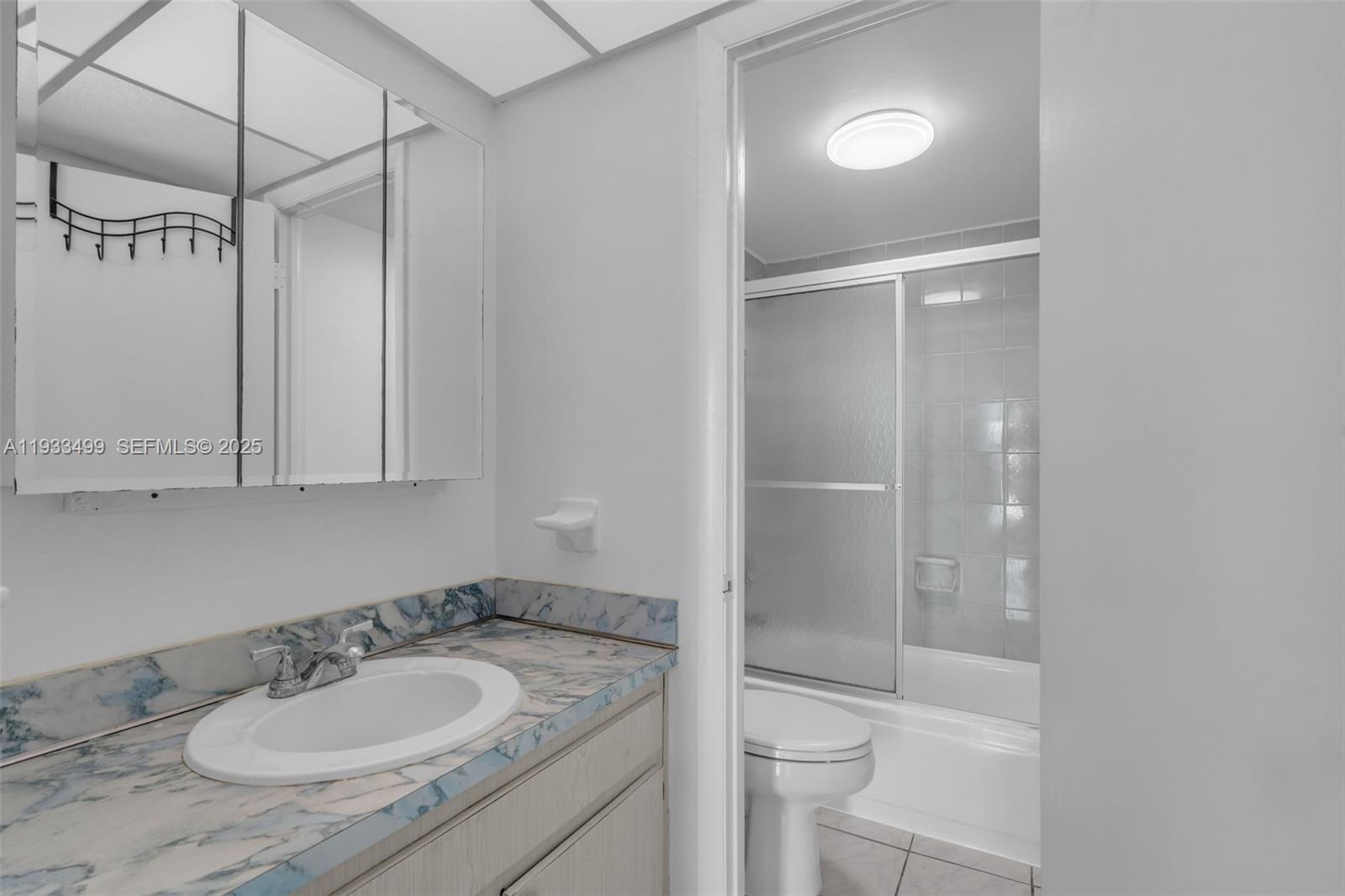 3716 NE 168th St # 302