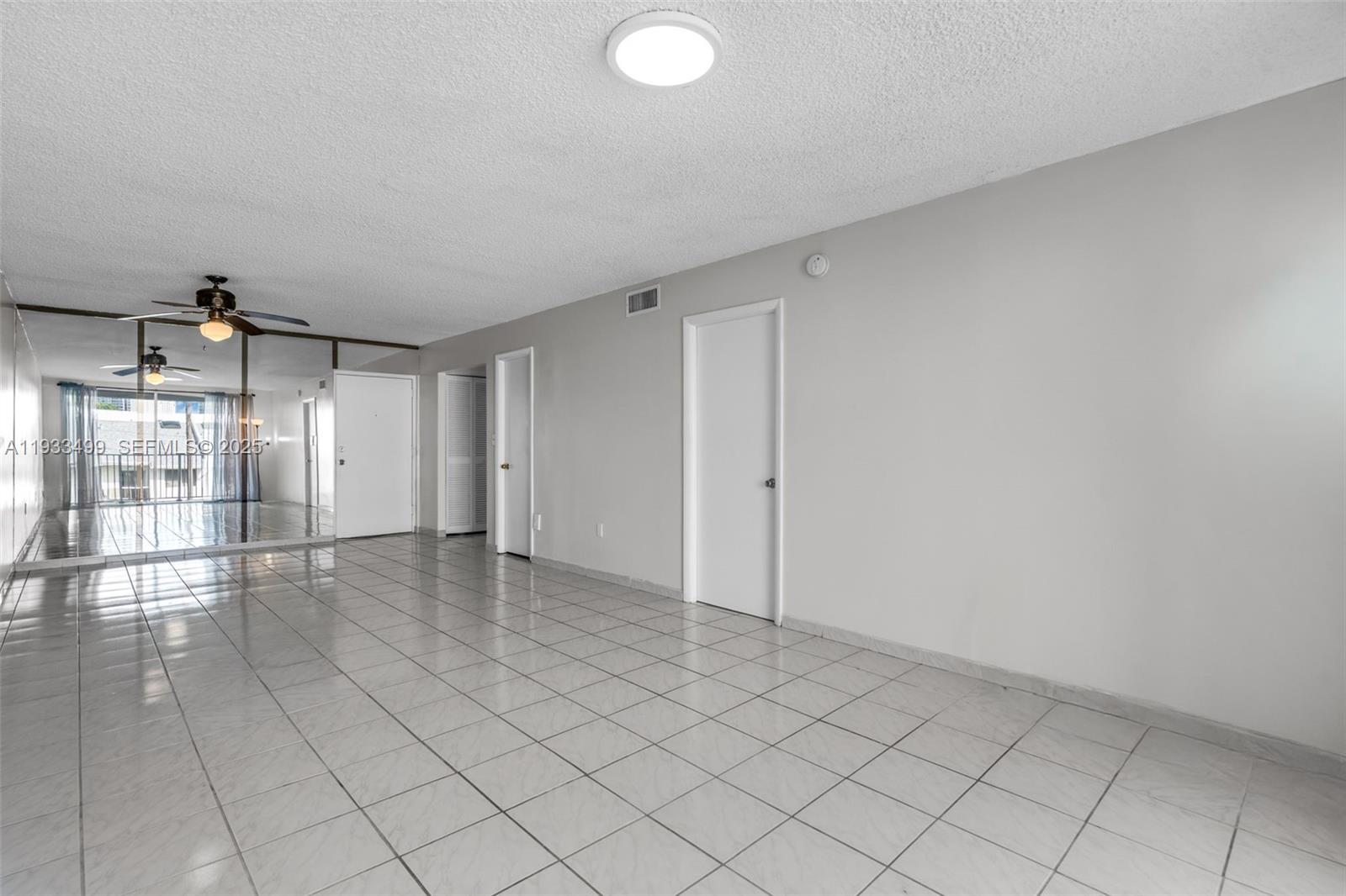 3716 NE 168th St # 302