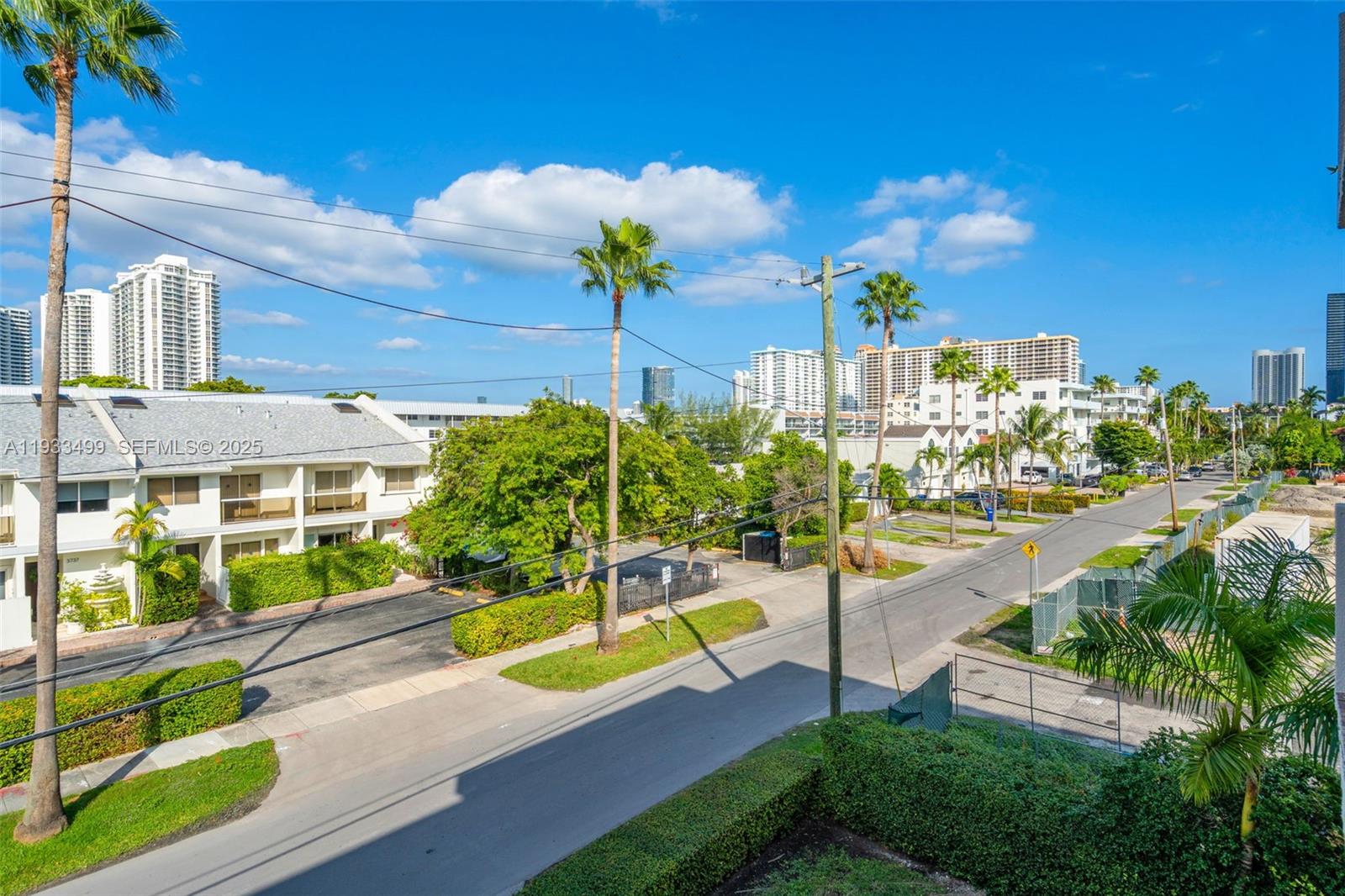 3716 NE 168th St # 302