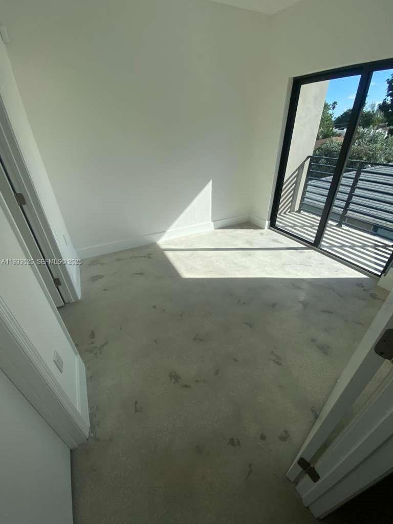 6233 NW 20th Ave # B