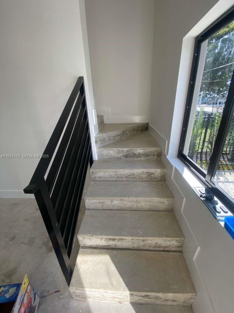 6233 NW 20th Ave # B