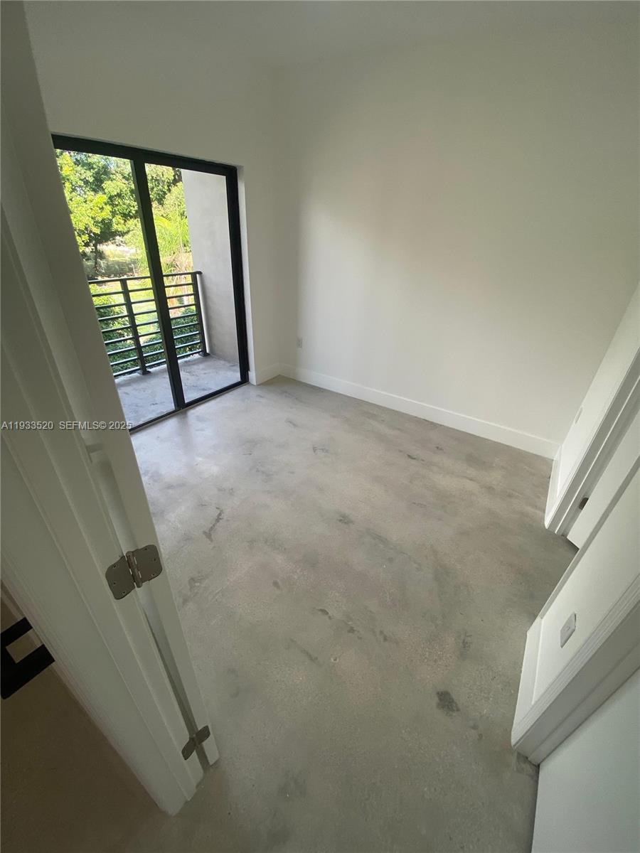 6233 NW 20th Ave # B