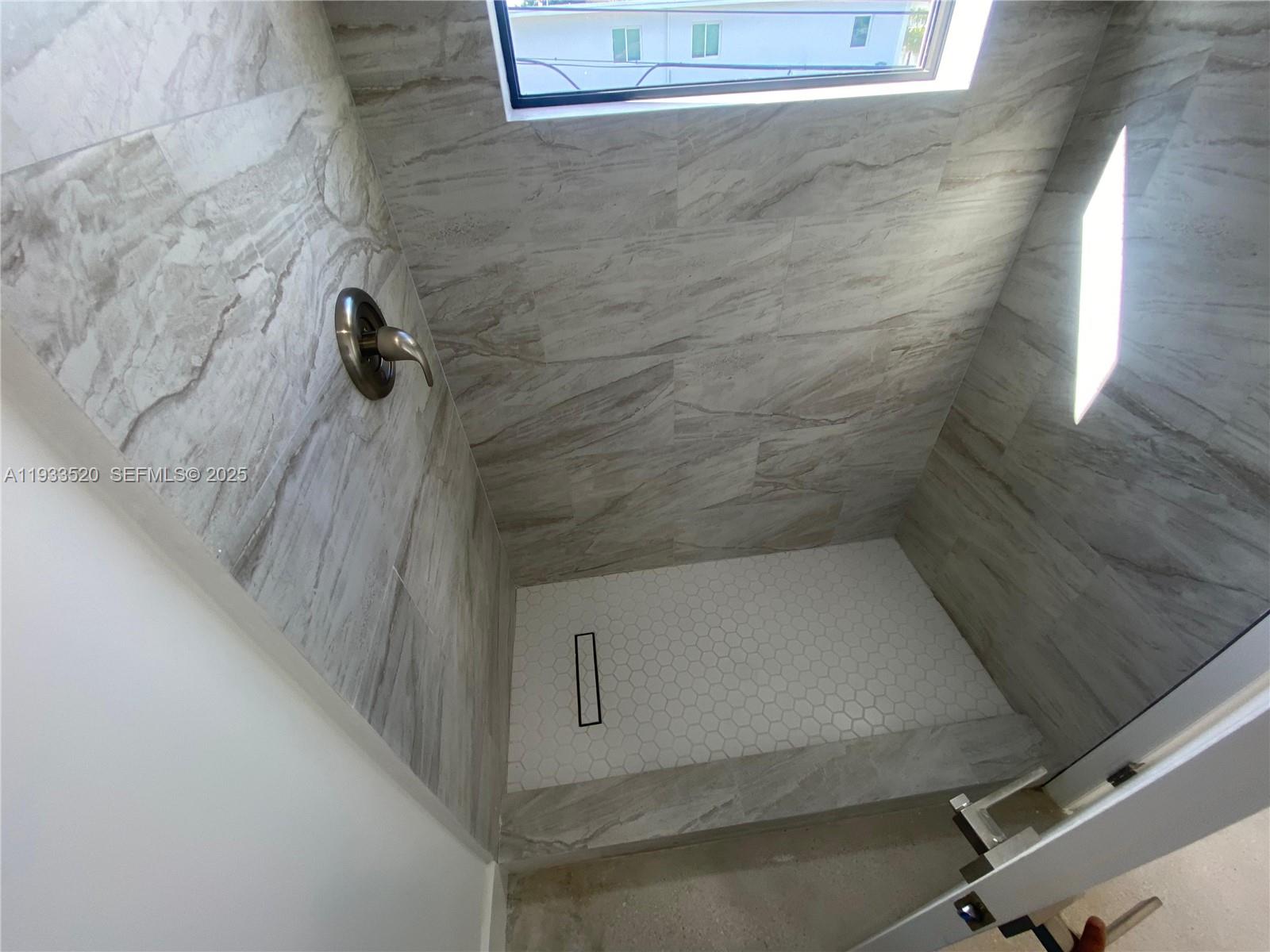 6233 NW 20th Ave # B