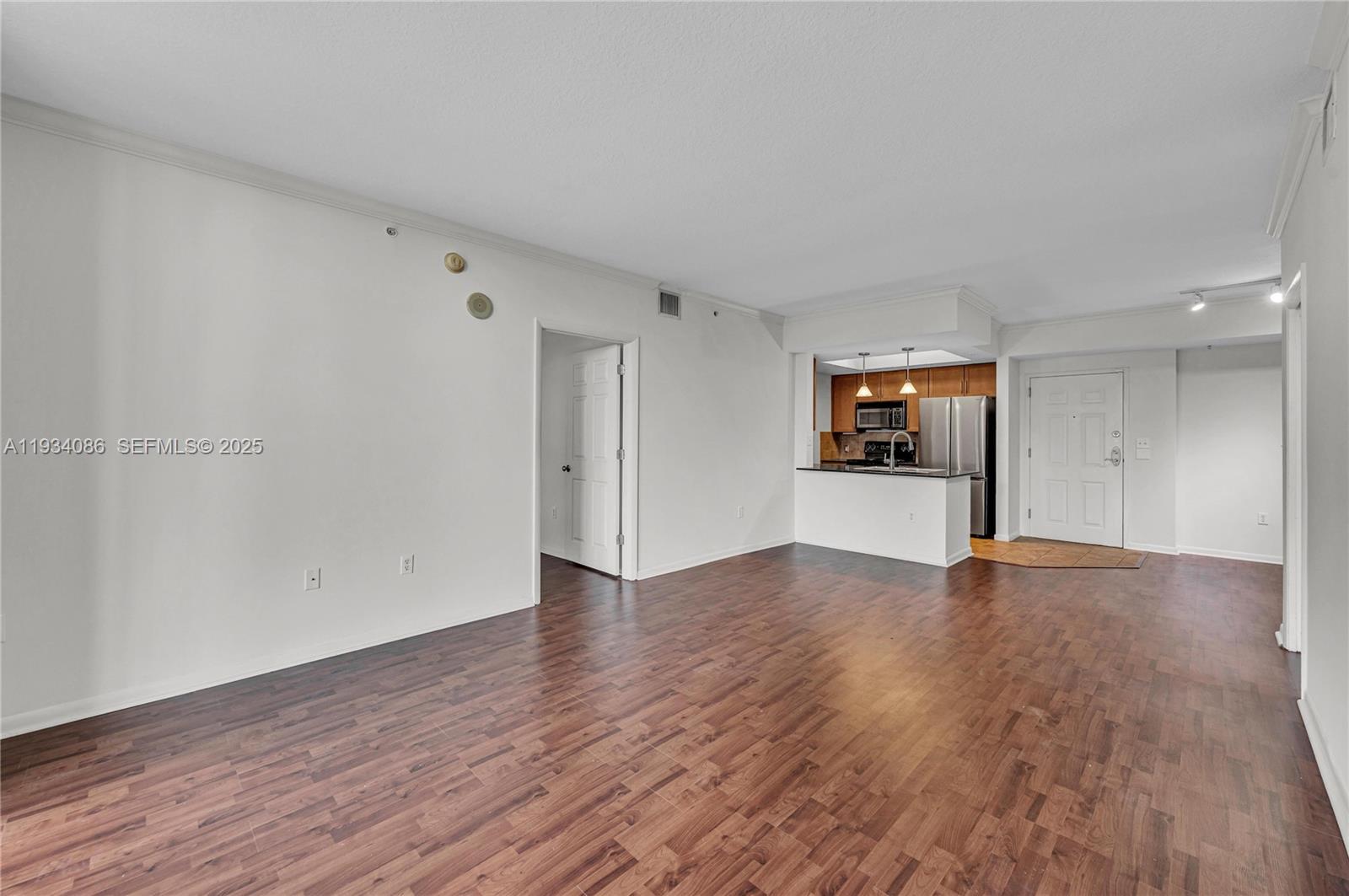 2000 N Bayshore Dr # 316