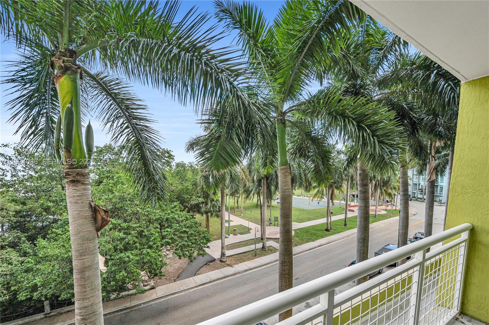 2000 N Bayshore Dr # 316