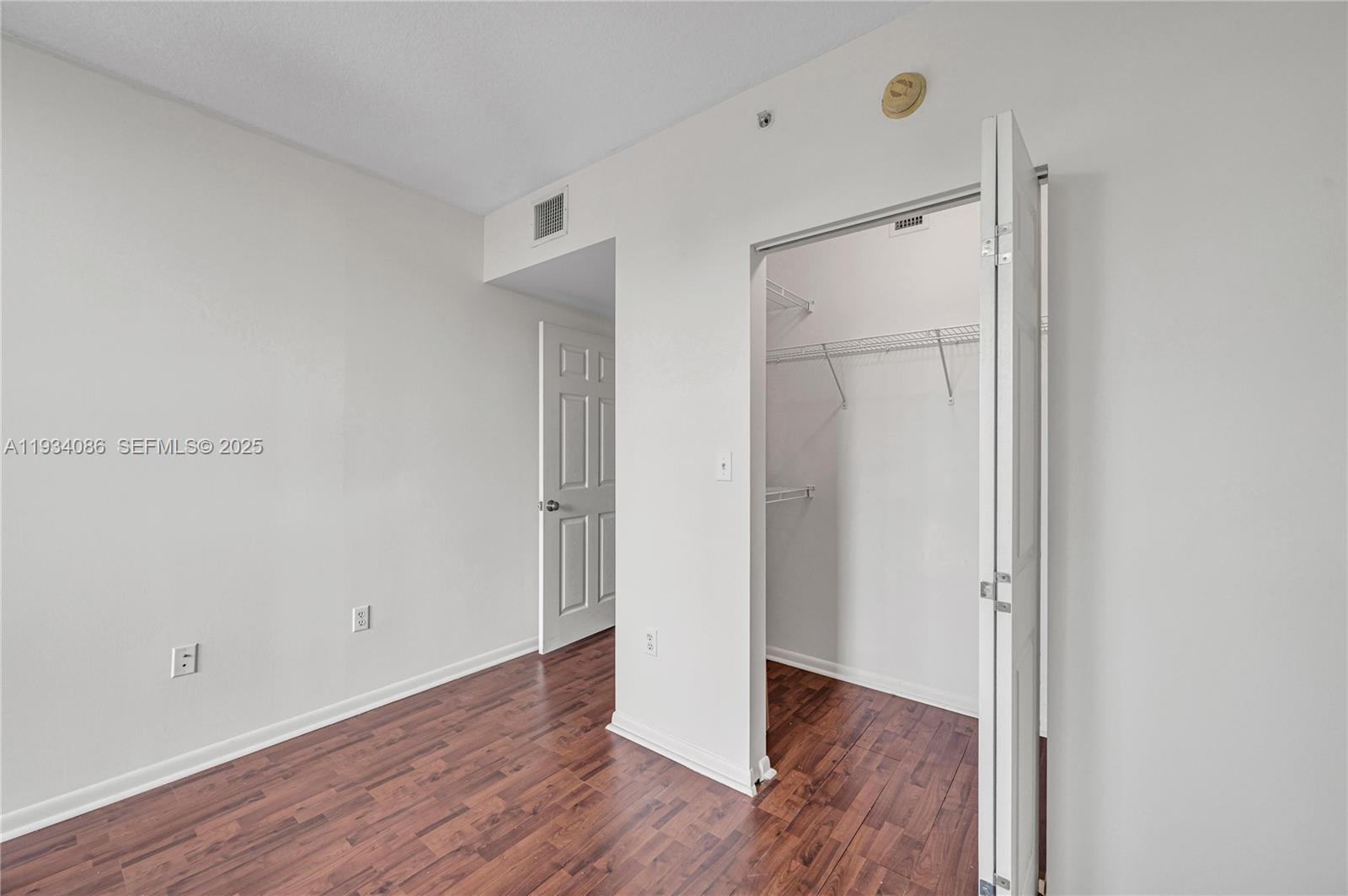 2000 N Bayshore Dr # 316