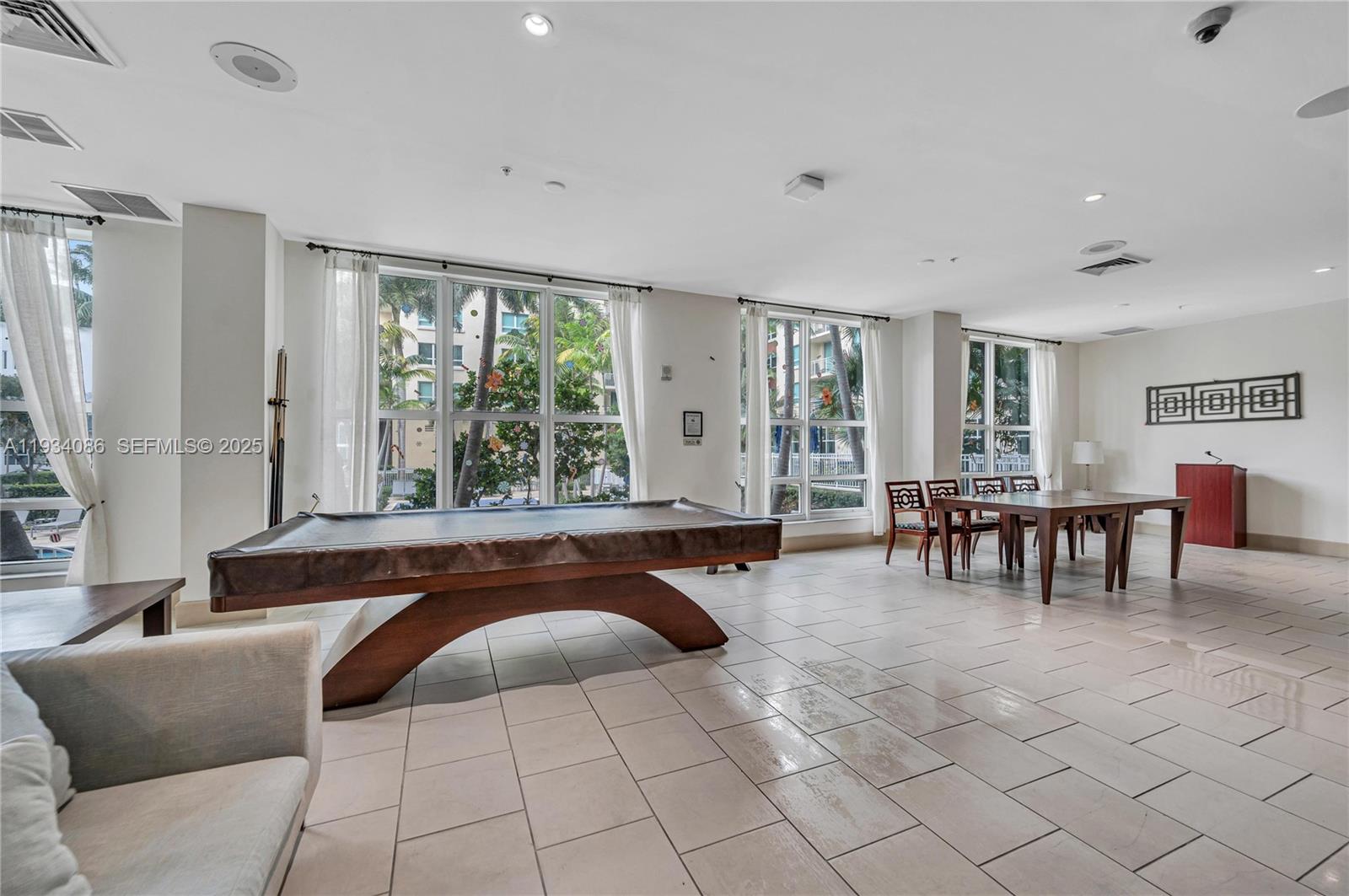 2000 N Bayshore Dr # 316