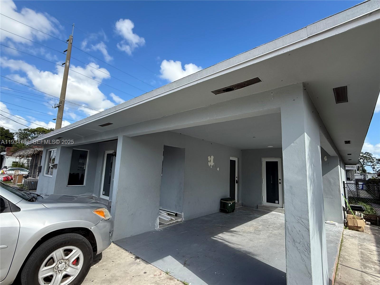 1055 NW 34th Ave # 1055