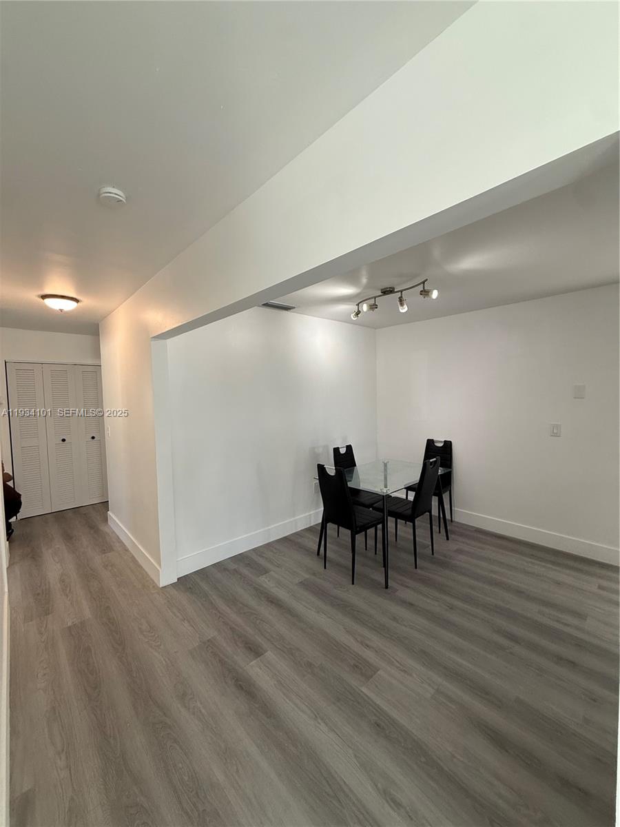 1055 NW 34th Ave # 1055